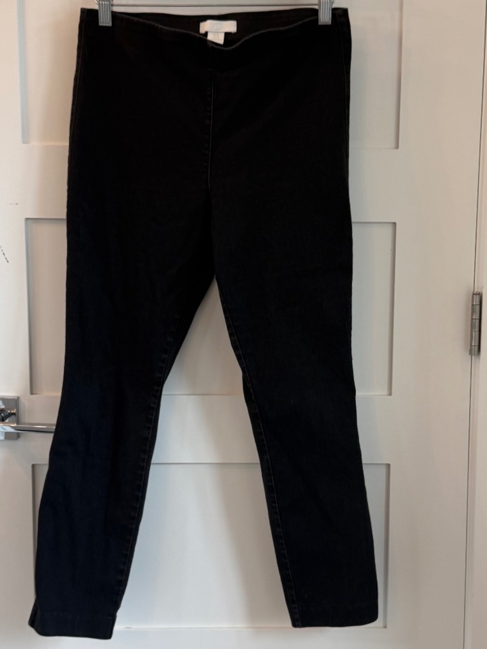 Skinny black jeans/pants